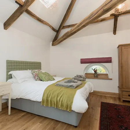 Coach House *